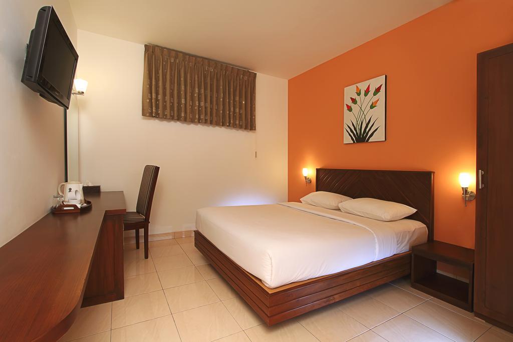 Ponorogo Maesa Hotel חדר תמונה